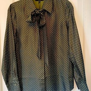 Lafayette 148 gorgeous silk blouse!